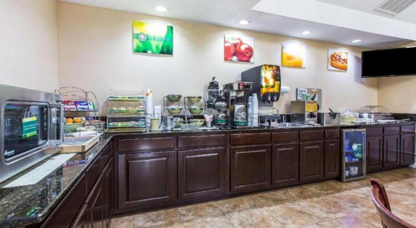 Quality Inn Eastman Экстерьер фото