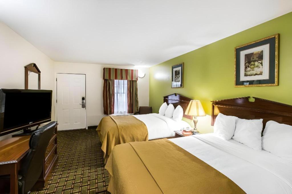Quality Inn Eastman Экстерьер фото